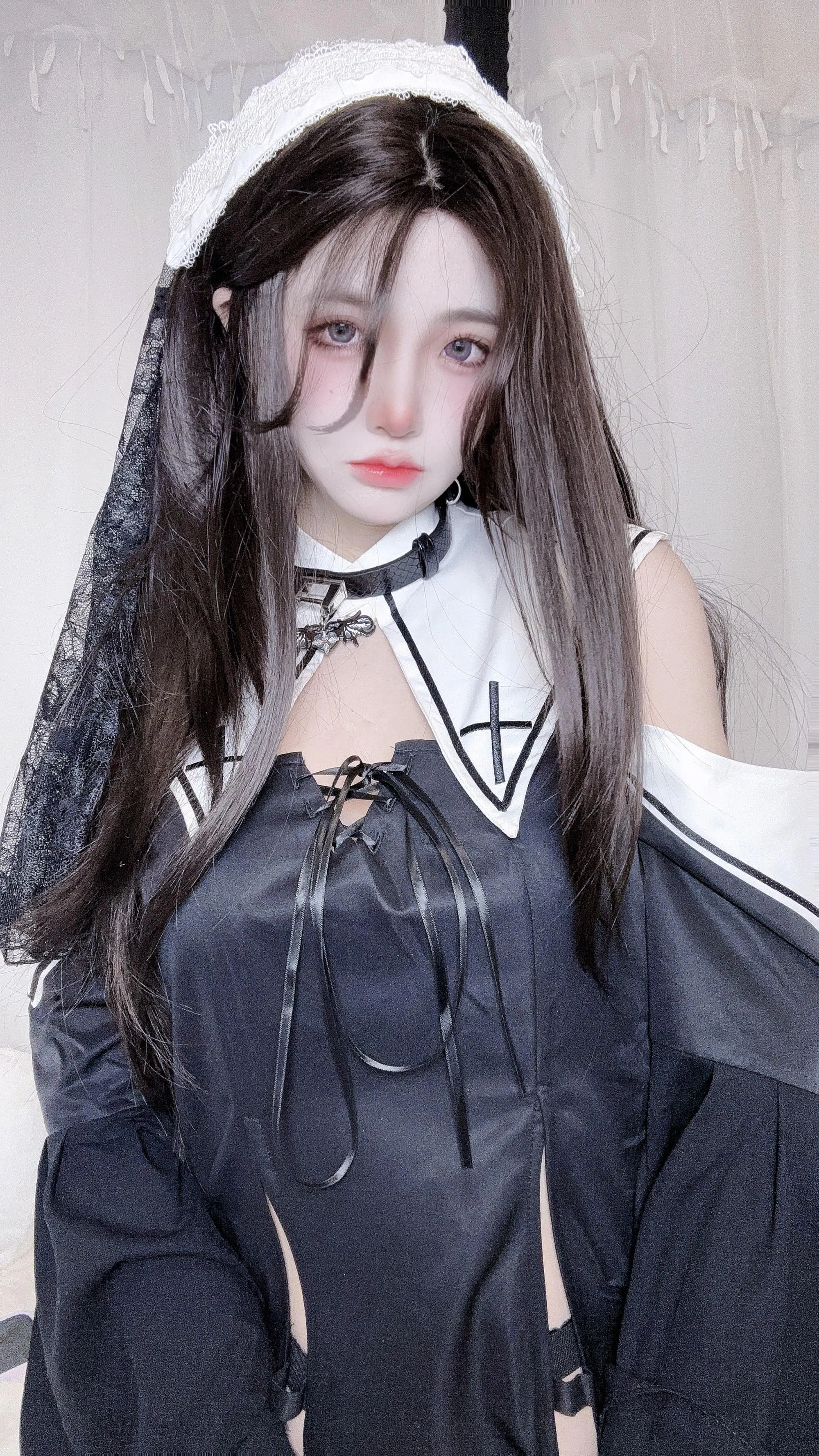 疯猫ss – NO.133 修女自拍 [21P]插图